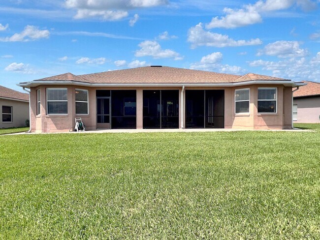 Building Photo - Lakefront 3-Bedroom, 2-Bathroom Home in La...
