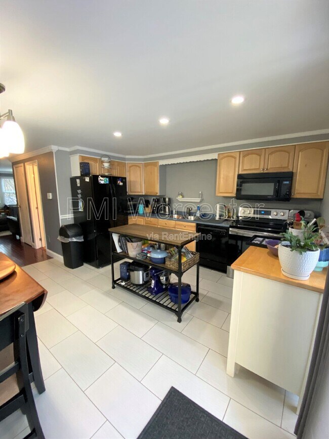 Building Photo - 26 Mountainshire Dr