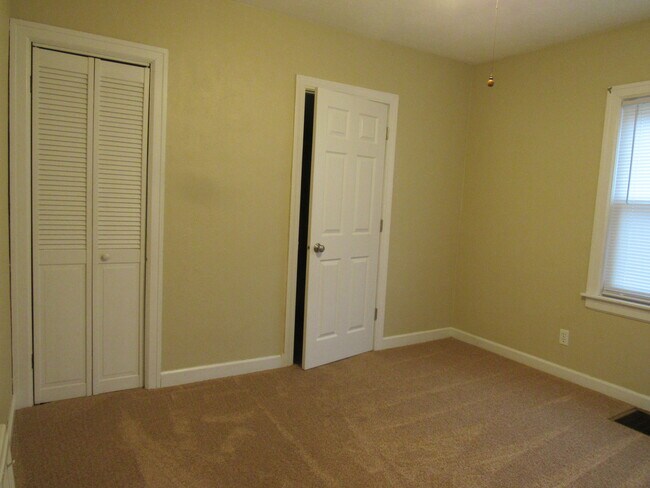 Building Photo - 3834 N Sturdevant St