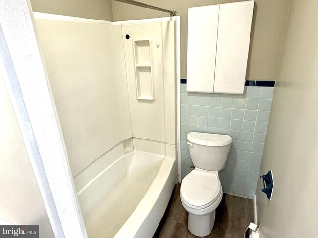 Building Photo - 14 Penn Ave