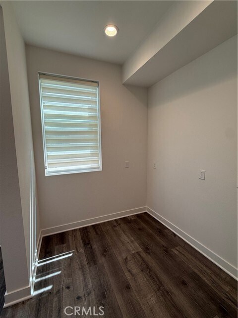 Building Photo - 820 Aloe Pl