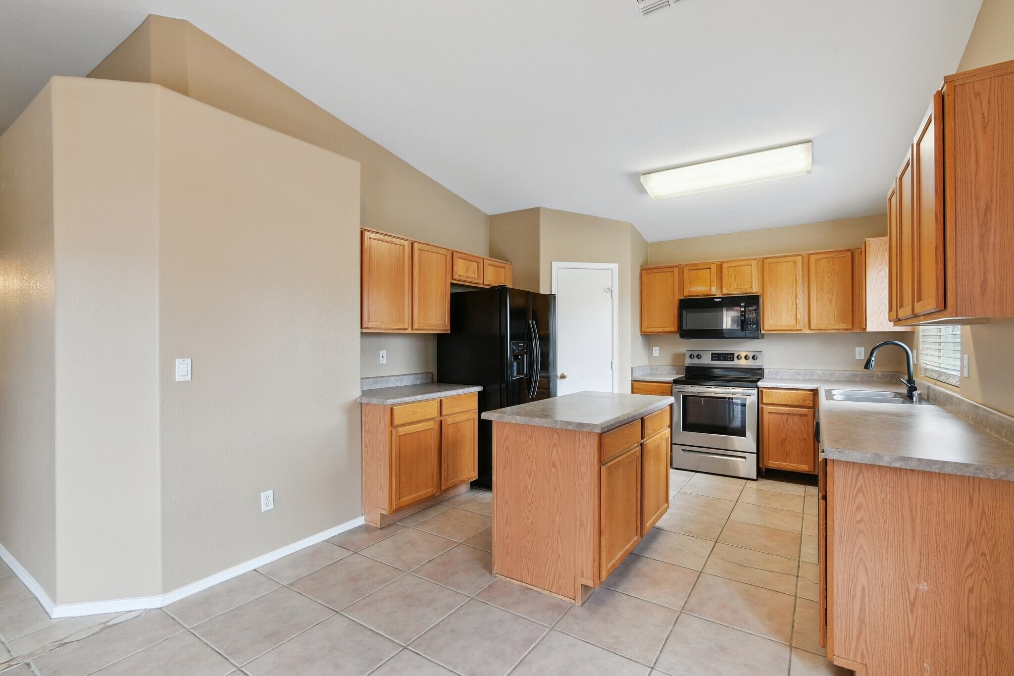 Building Photo - 4545 N 67th Ave