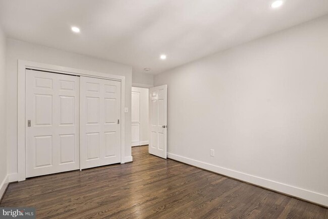 Building Photo - 1110 Wimbledon Dr