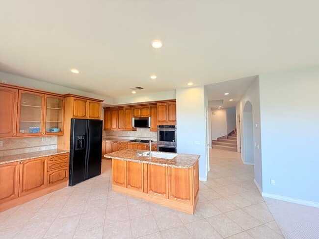 Building Photo - Pet-Friendly Hillside 4BR Home with New Flooring | Newbury Park