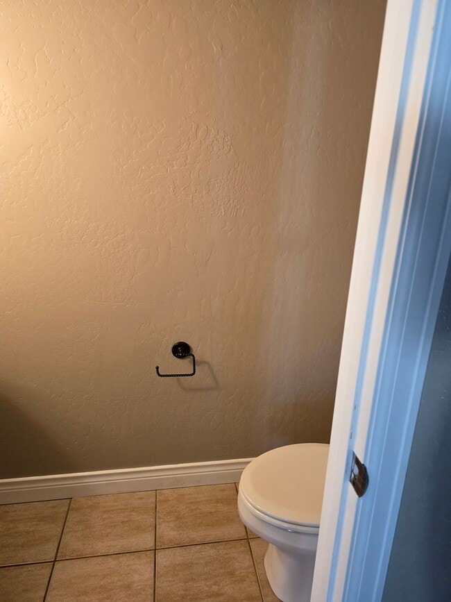 Building Photo - Beautiful 3-Bedroom Home with Scenic Views in the Redlands