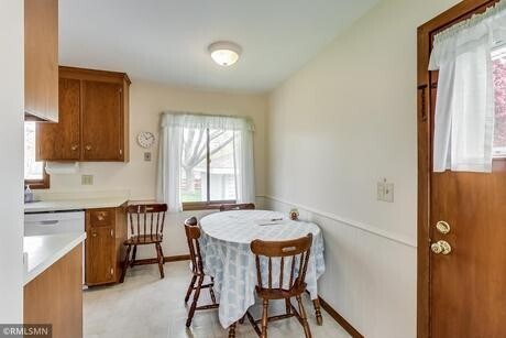 Building Photo - 3800 Commodore Dr
