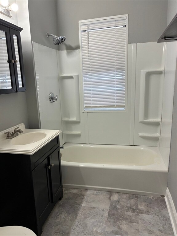 Building Photo - 129 S Elm St