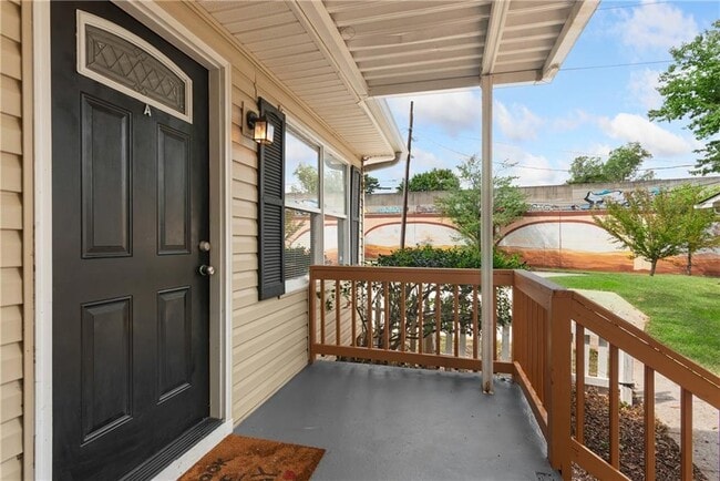 Building Photo - 2051 College Ave NE