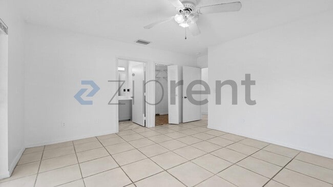 Building Photo - 16110 SW 300th St