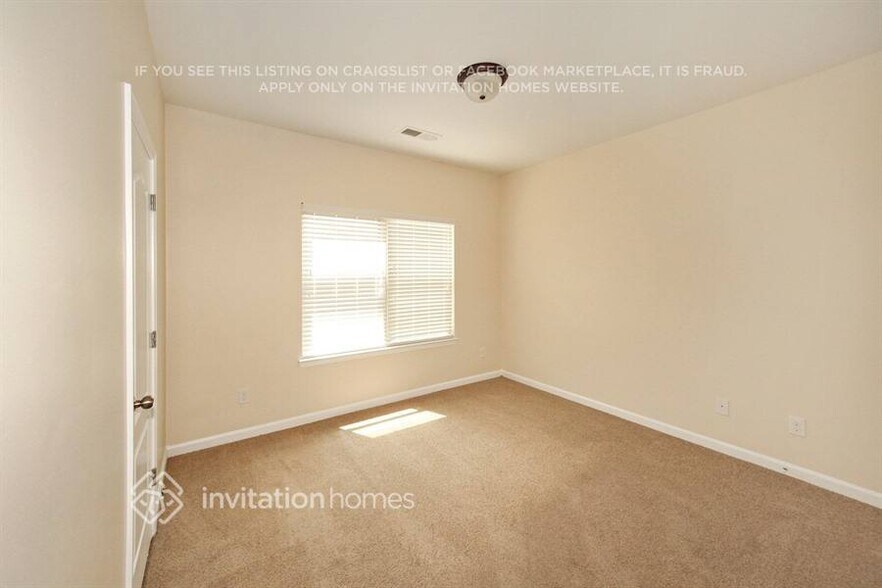 Building Photo - 117 Tyre Dr