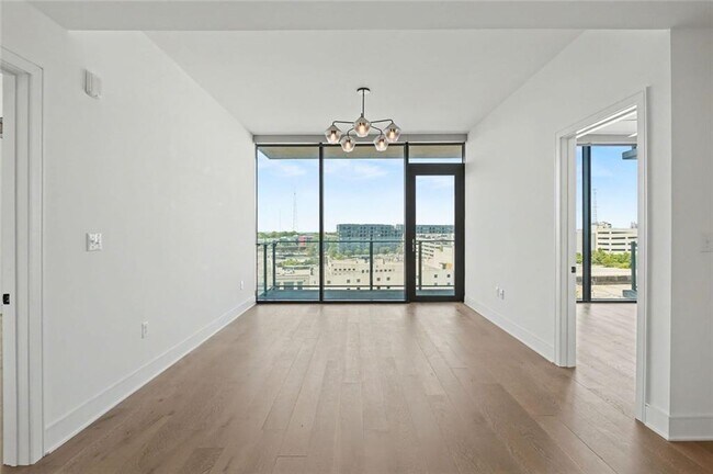 Building Photo - 788 West Marietta St NW