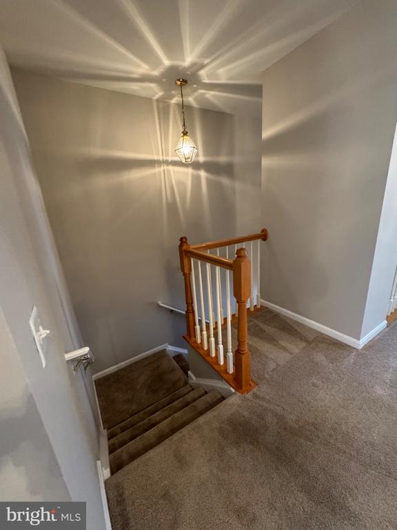 Building Photo - 45776 Mountain Pine Square