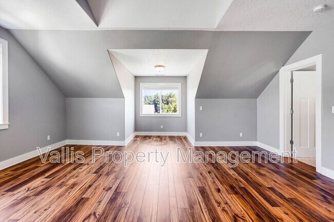 Building Photo - 5669 Cinnamon Teal St SE