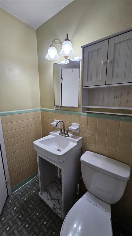 Building Photo - 1413 Warren Ave