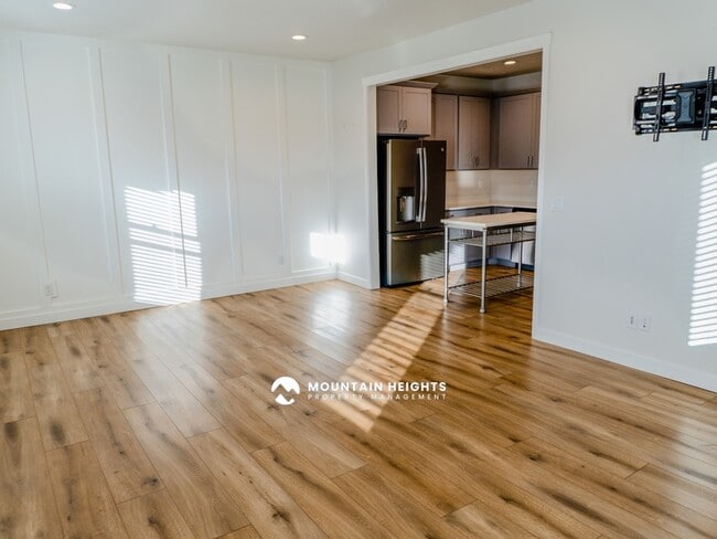 Building Photo - 11329 S Prosperity Rd