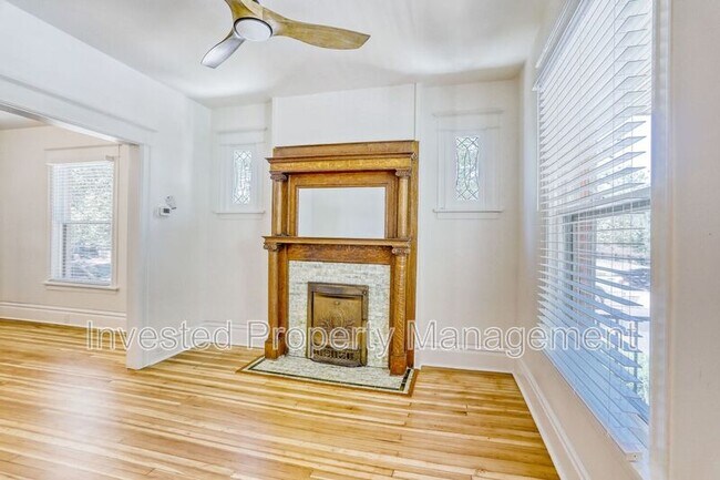 Building Photo - 3027 Hooker St