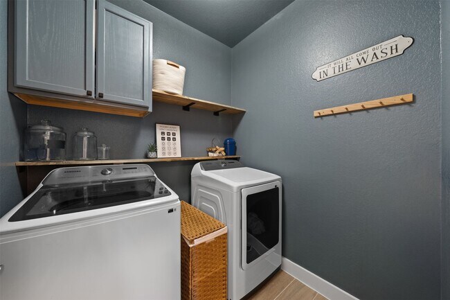 Building Photo - 21307 Fresno Brk Cir