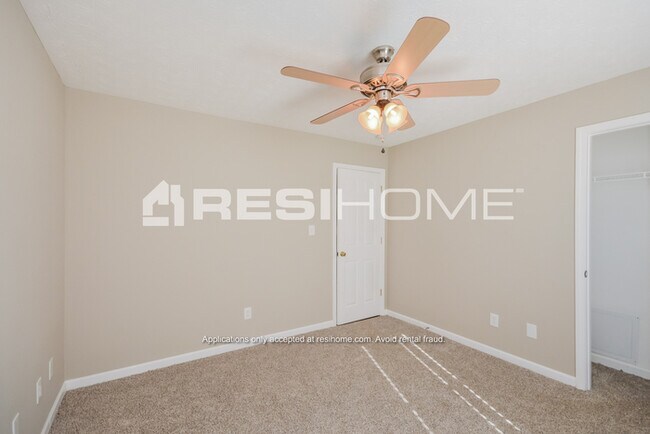 Building Photo - 138 Floresta Dr