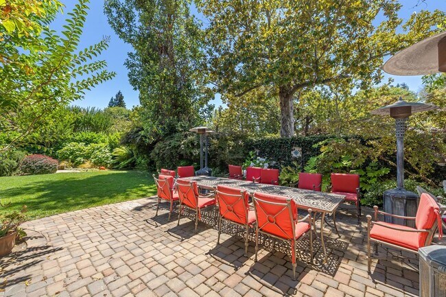 Building Photo - Mediterranean Beauty in Crescent Park – 5B...