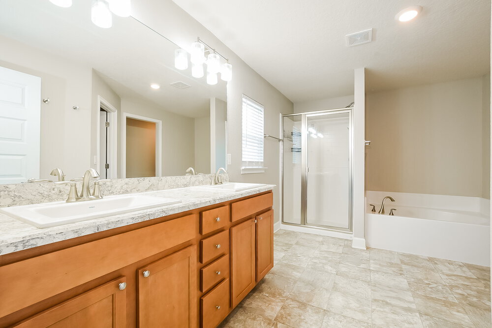 Building Photo - 7803 Sloewood Dr