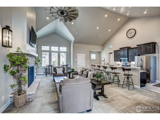 Building Photo - 4662 Hahns Peak Dr