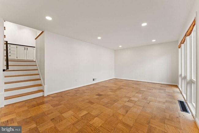 Building Photo - 6337 Beryl Rd