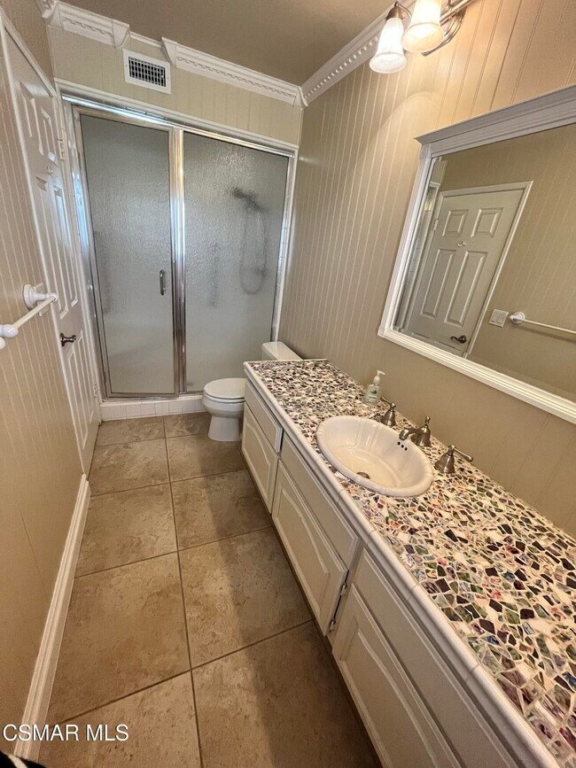 Building Photo - 29160 Oakpath Dr
