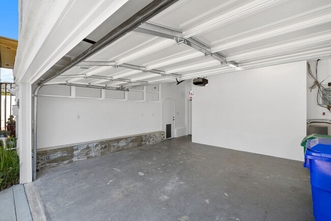 Building Photo - 4525 Rhode Island St