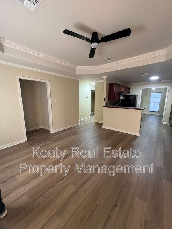 Building Photo - 1510 S Patout St