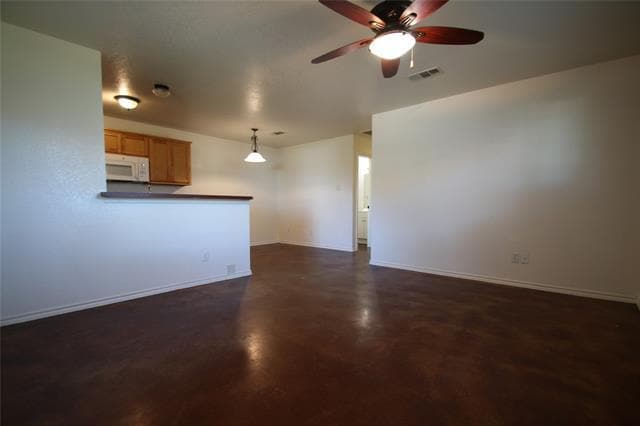 Building Photo - 8109 Doreen Ave