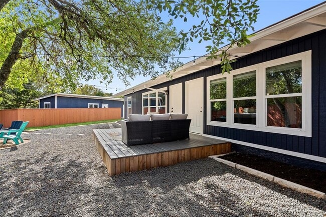 Building Photo - 35 Presidio Rd