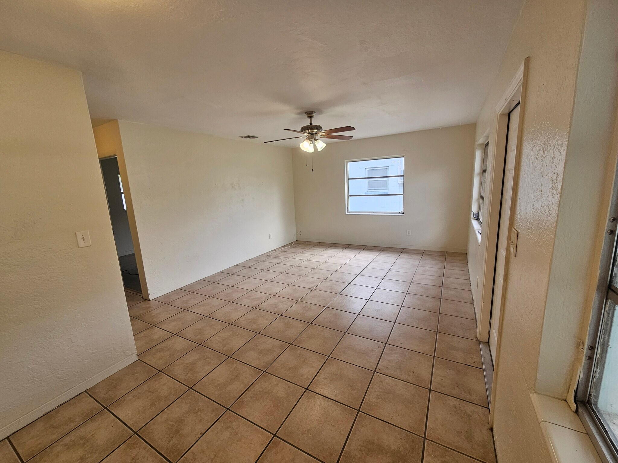 Dining to living - 173 38th Ave SE
