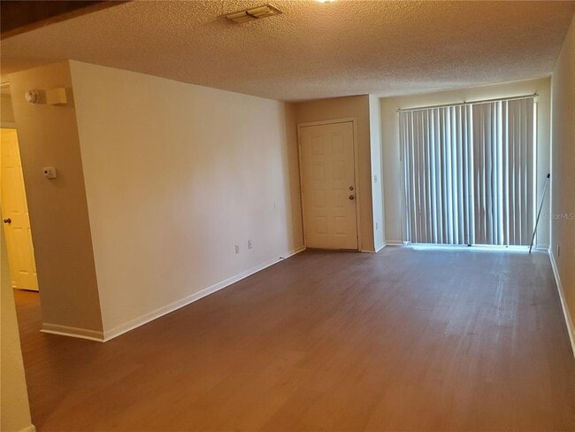 Building Photo - 5375 SE 29th Pl