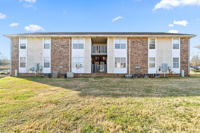 Building Photo - Spacious 2BR with Walk-In Closet, Washer/Dryer & Open Living Area