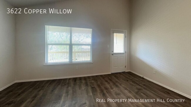 Building Photo - Charming 4-Bedroom Home in Bulverde, TX!