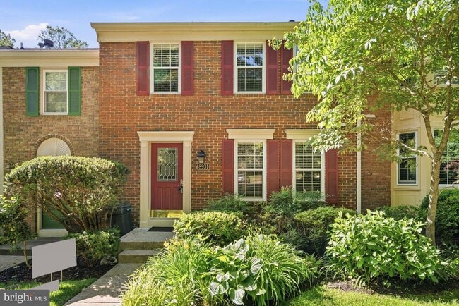 Building Photo - 8931 Park Forest Dr