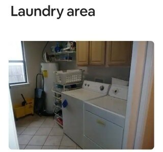 Building Photo - 3005 Larkin Ln