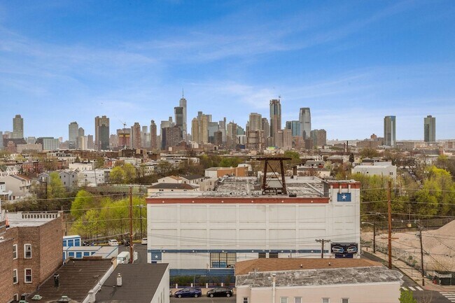 Building Photo - 3 Perrine Ave