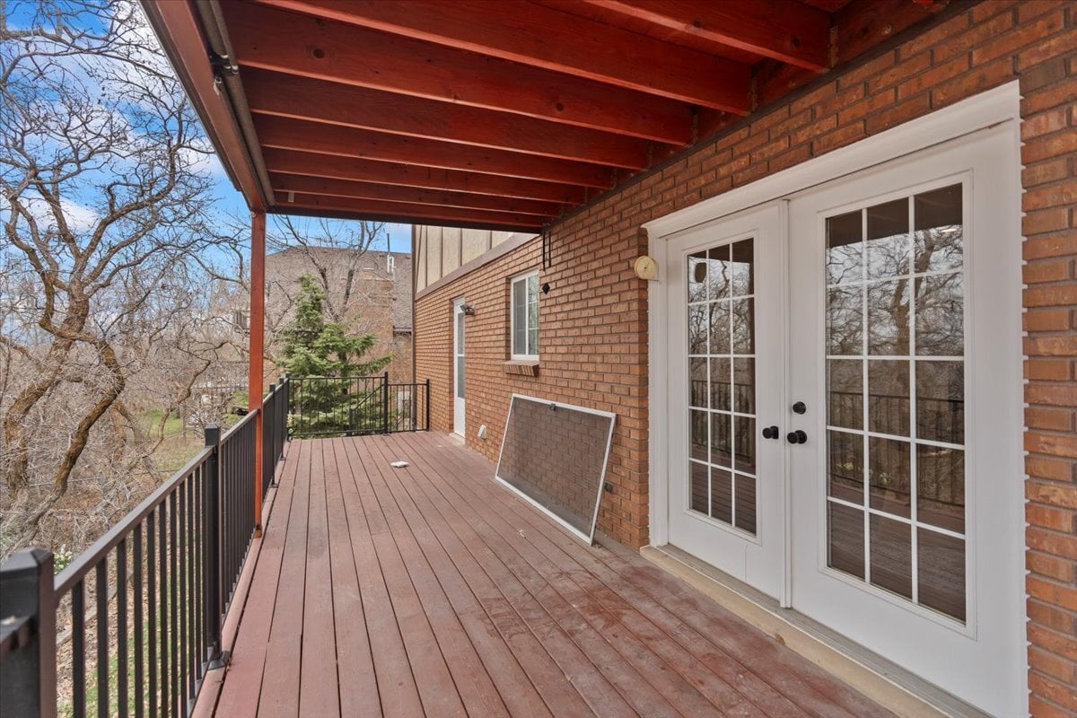 Building Photo - 717 Woodridge Dr