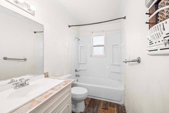 Building Photo - 5614 44th St