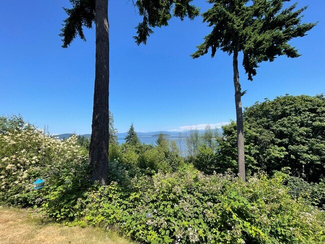 Building Photo - 4210 Blue Heron Ct