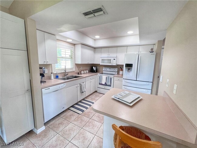 Building Photo - 137 SE 17th Terrace