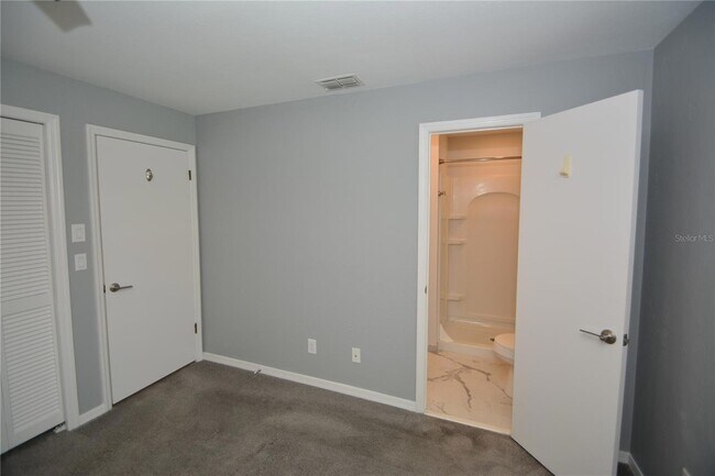 Building Photo - 14 Bolling Ln
