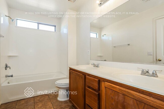 Building Photo - 328 E March St