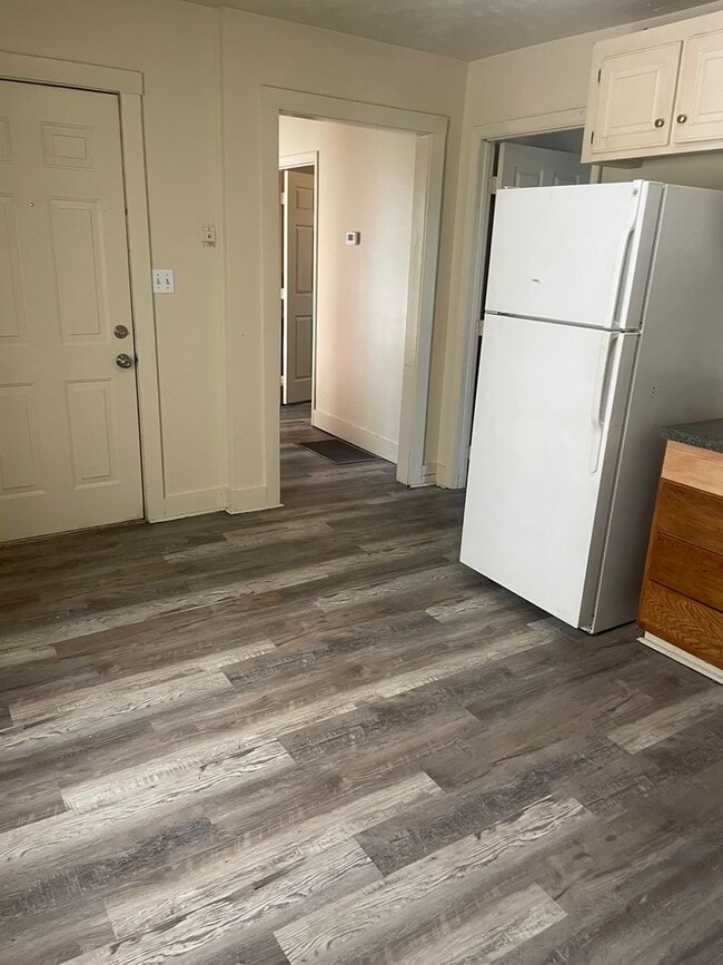 Building Photo - Knoxville 37921 - Charming 3-Bedroom, 1 Bath Home in Knoxville – Available Now! - Contact Lisa Vi...