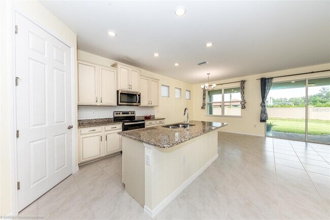 Building Photo - 24232 Riverfront Dr