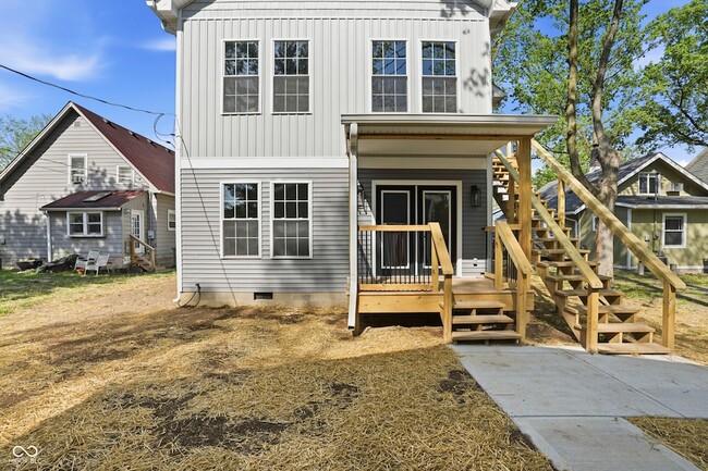 Building Photo - 4623 Rookwood Ave