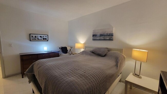 Building Photo - 3701 Tyler St