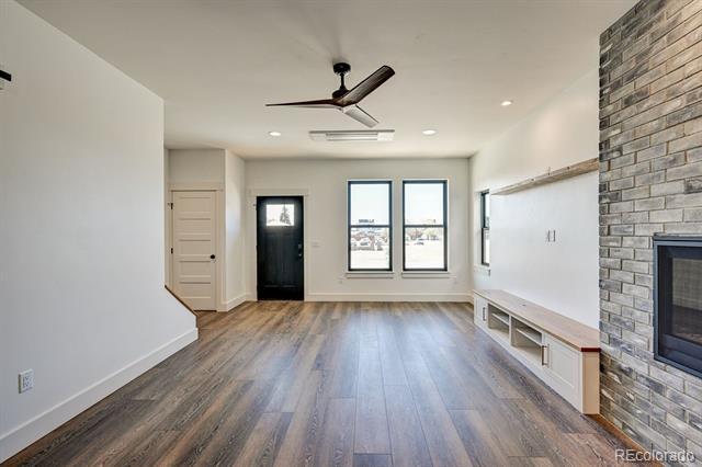 Building Photo - 426 Pinon St