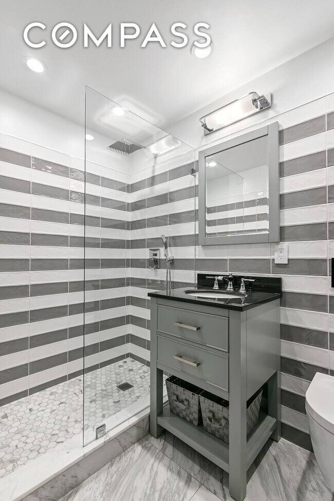 Building Photo - 21 S End Ave